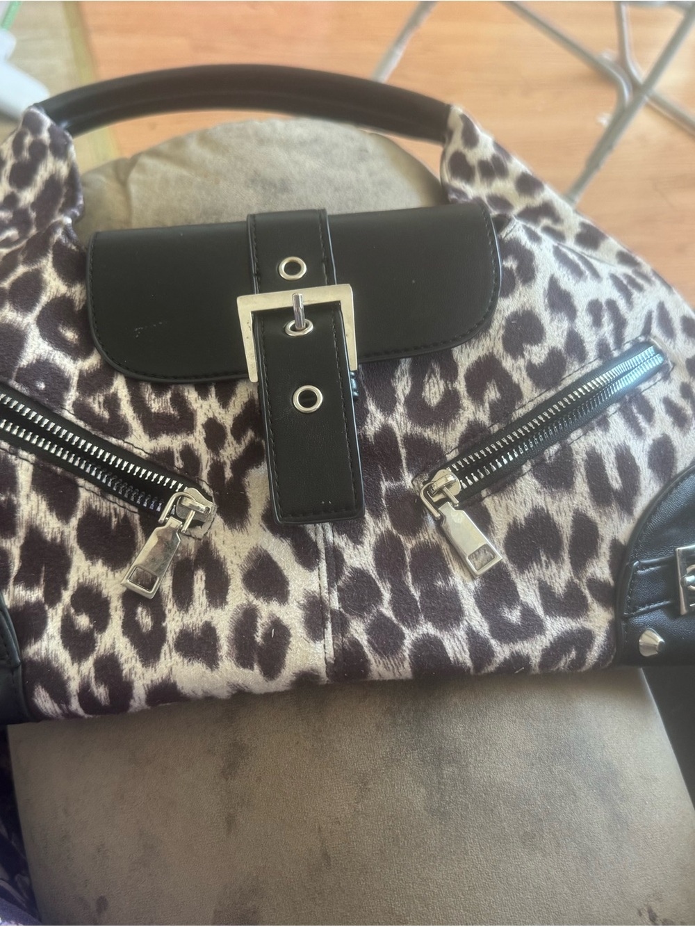 Women's Leopard Print Satchel Handbag in Black and White